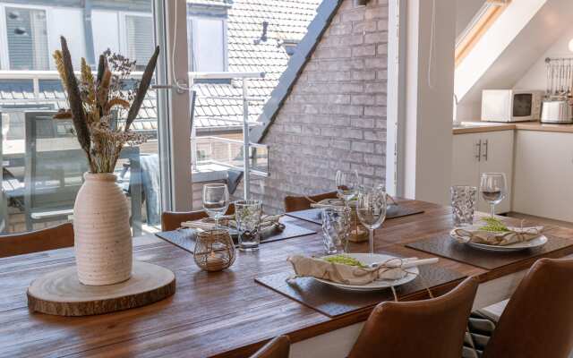 Centrally Located Apartment With Sunny Terrace