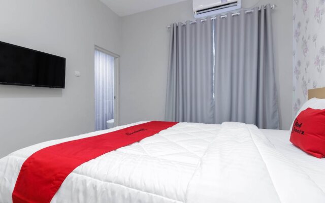 Kayuringin Residence