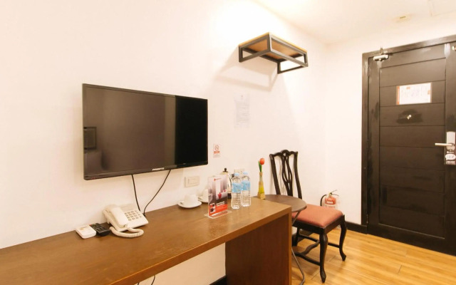 RedDoorz Plus Near Bamboo Organ Las Piñas