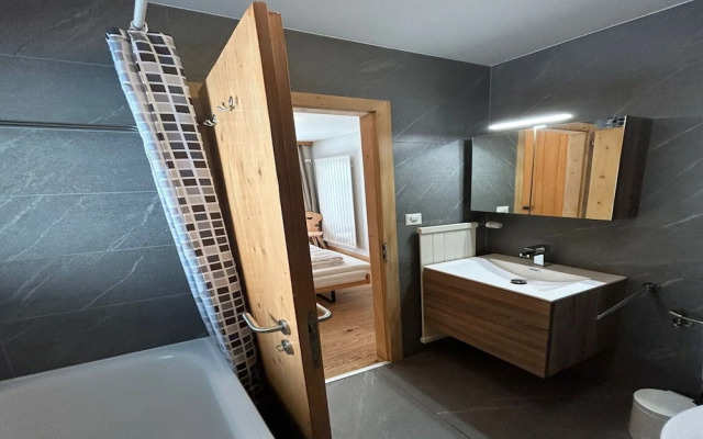 Apartment With Free Shuttle