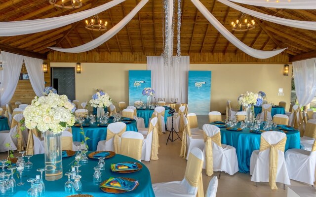 La Ensenada Beach Resort - All Inclusive