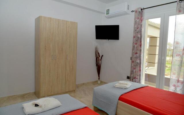 ANTIGONH COUNTRYSIDE VILLA !i