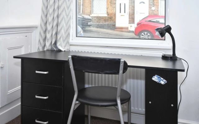 Townhouse @ 66 Rose Street Stoke