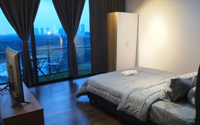 Almas Puteri Harbour By Squarenest