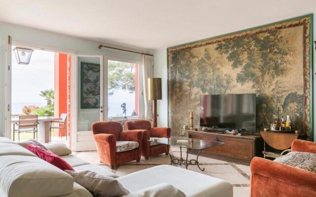 Sea View Suite Apartment In Historic Villa, Exclusive Experience