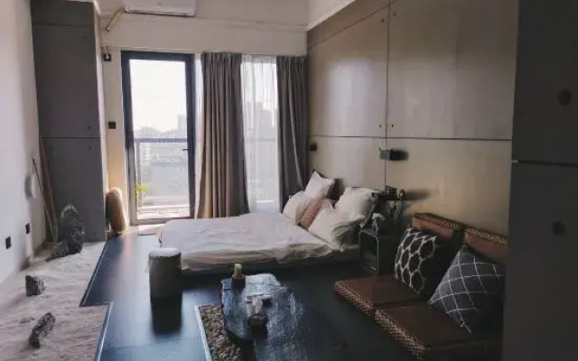 Nanning Ziyou Apartment (Greenland Central Plaza)