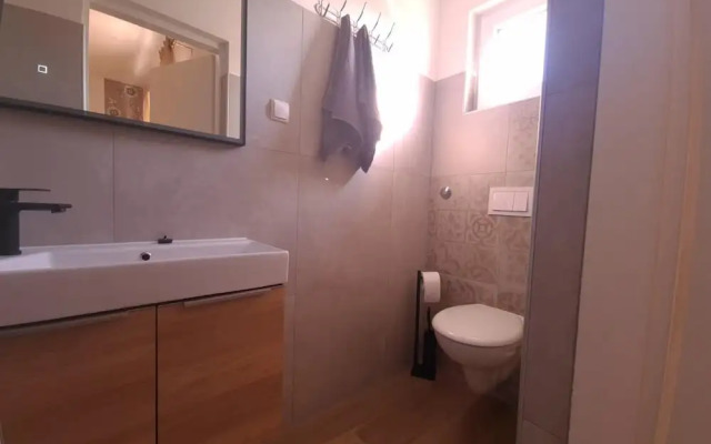 Impeccable 2-bed Apartment in Rab