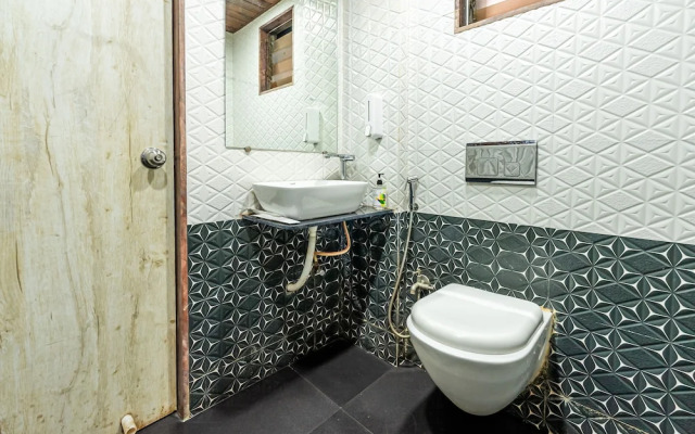 Itsy Hotels Golden Birds