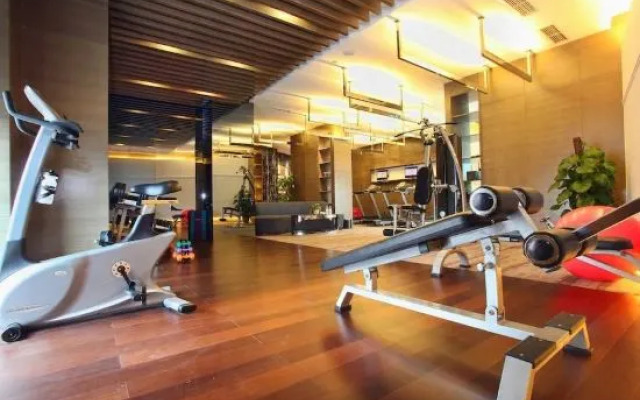 Longqin Yunding Hotel