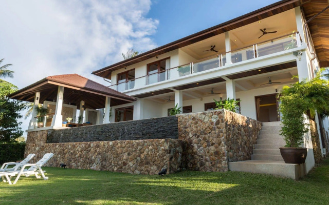 Peerapat Villa