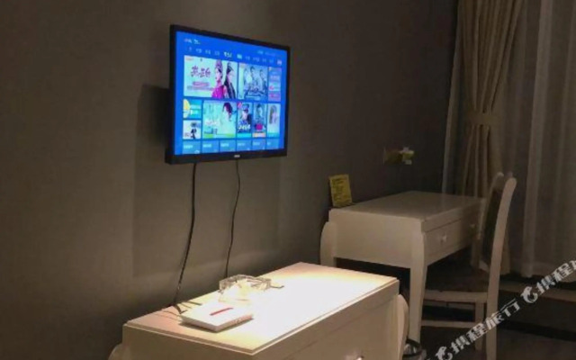 zhejinfengqing hotel