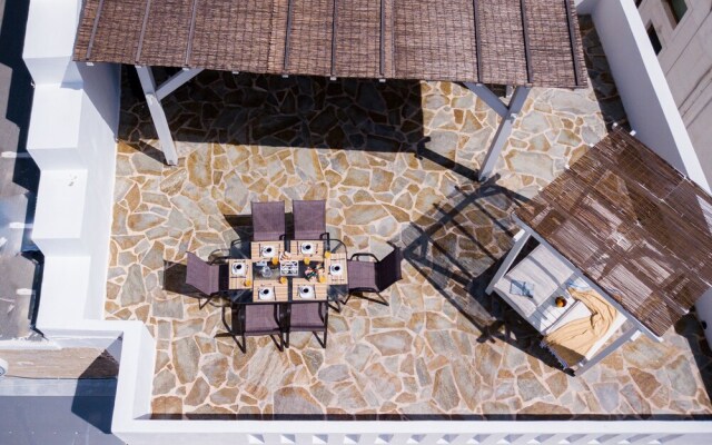 The Veranda of Gavrion - Premium Cycladic House