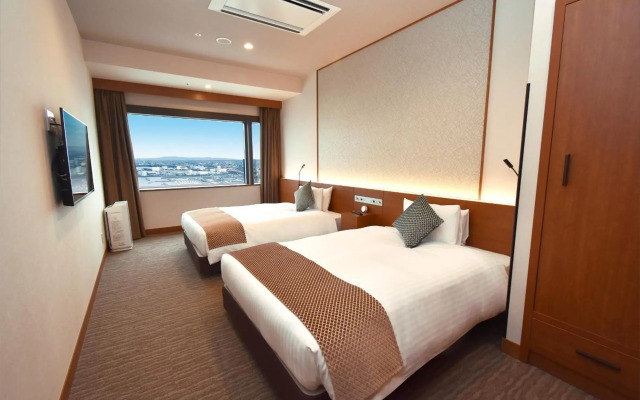 Oriental Suites Airport Osaka Rinku