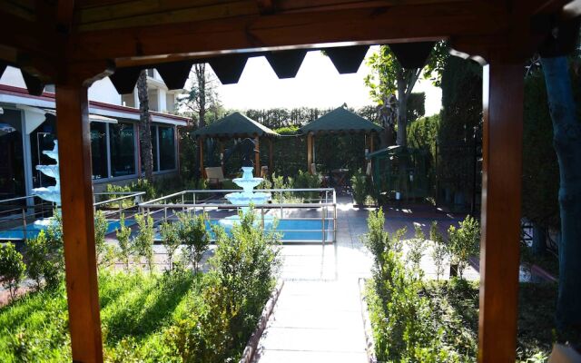 Hotel Bardhi