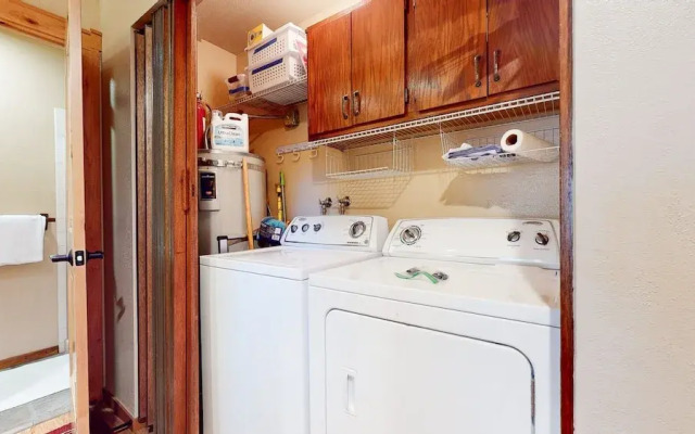 Snowcreek I #47 4 Bedroom Condo