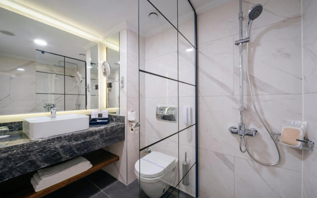 Hôtel l'Elysée Val d'Europe