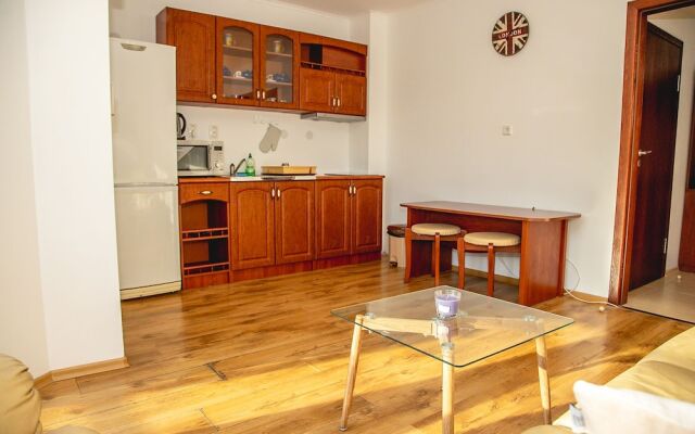 FM Premium 2-BDR Apartment - Top Centre