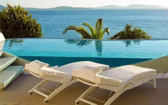 Mykonos Lumiere Villas