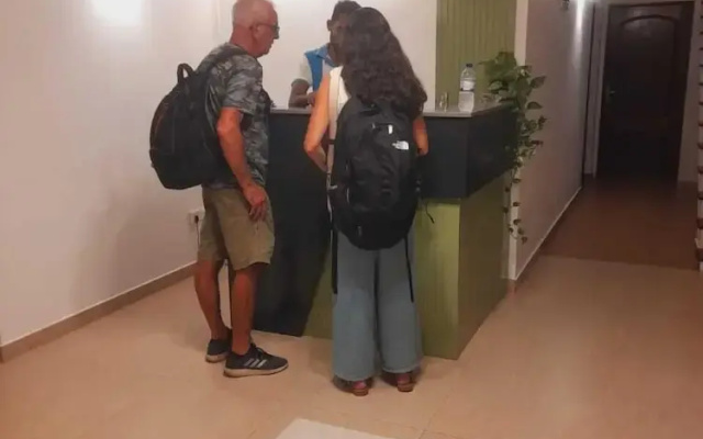 Serene Villa Airport Transit