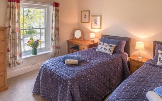 Luccombe Villa Holiday Apartments