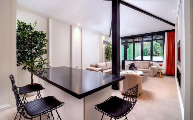 Walton Gardens Pera