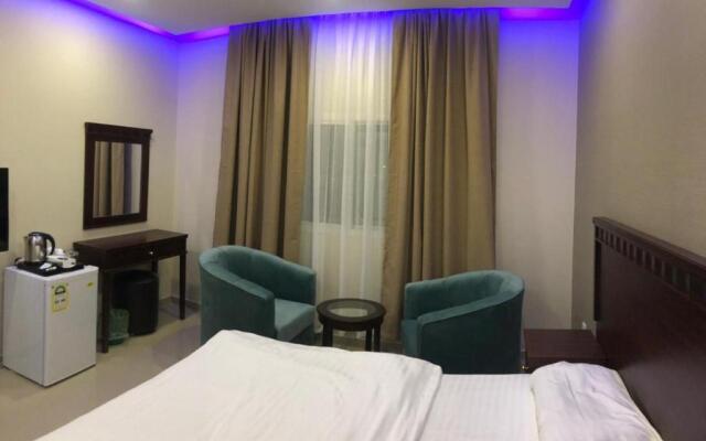 White Beach Hotel Suites