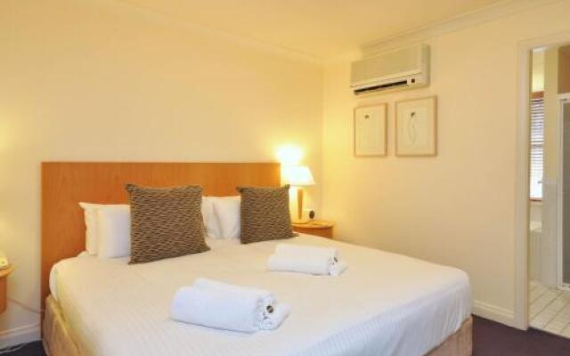 Villa Petit Verdot Located Within Cypress Lakes