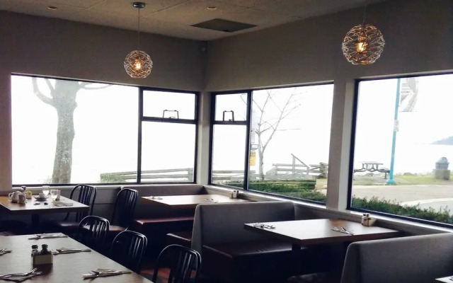 Sechelt Inn