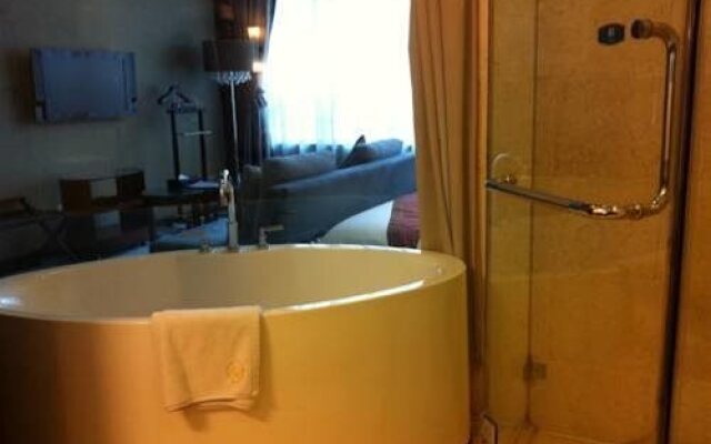 Heizee Hotel