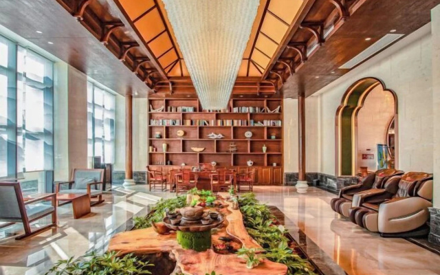 Binhu Peninsula Hotel – Lobby – Chongqing