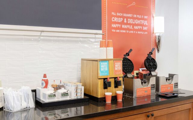 Hampton Inn & Suites Chicago Deer Park