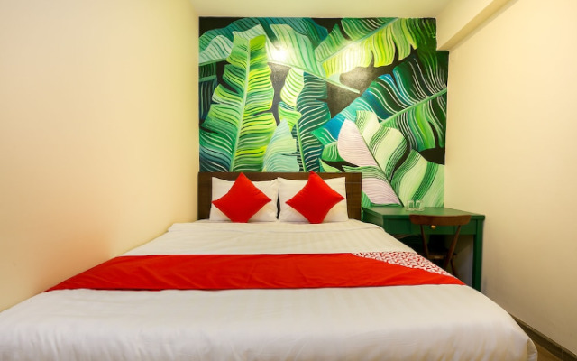 Lan Saigon Hotel by OYO Rooms