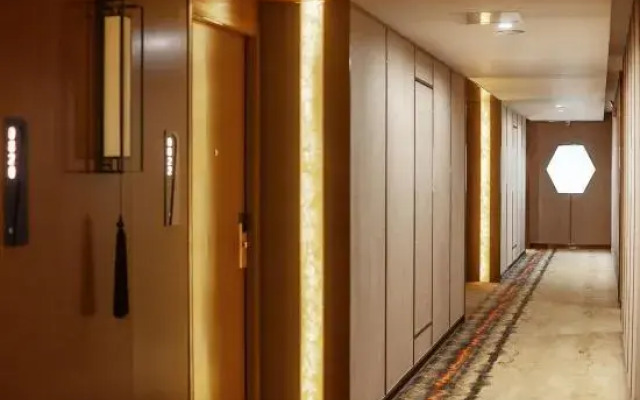 Kyriad Marvelous Hotel
