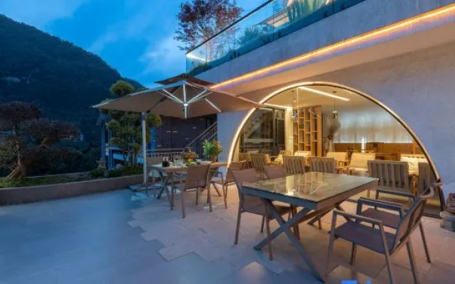 Qingcheng Mountain · Nanke Yimeng Private Soup B&B