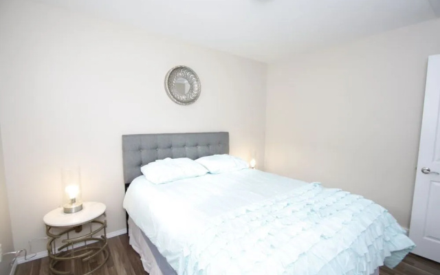 Hampton 3bd 2br near Airport