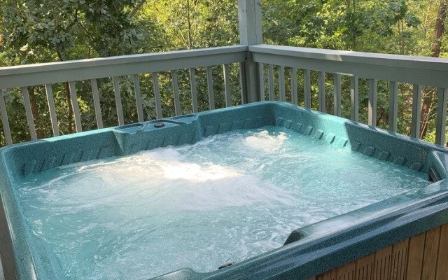 Amazing Sunsets 3 Bedroom Home by RedAwning