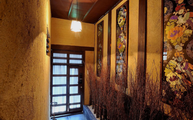 Theatre and Library Residence -Kyoto Imagumano-