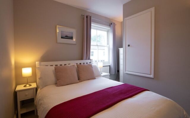 Silverdale Mews