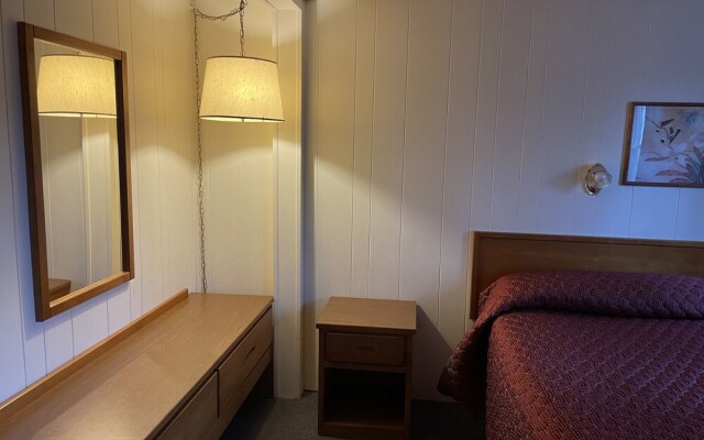 Coachman Motor Lodge