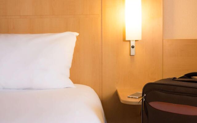 Ibis Lyon Est Chaponnay