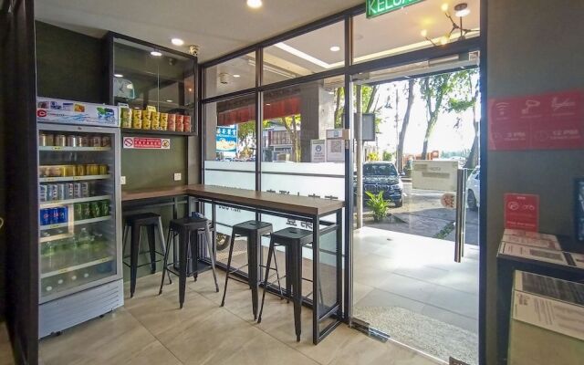 OYO 89578 Dung Fang Hotel No. 1 Sibu