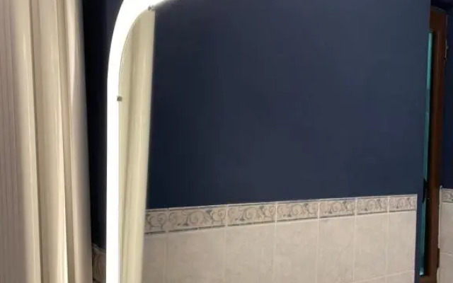 Accogliente camera singola con balcone a 500 mt dal mare