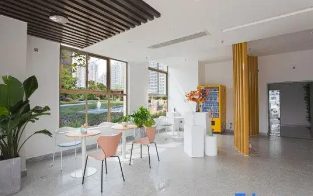 Lily Smart Homestay (Hefei Binhu)