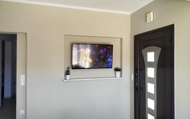 Giorgos Garden House