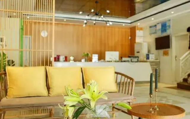 Huaibei Wei'ai Theme Hotel
