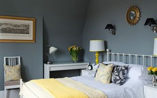 The Townhouse Hotel
