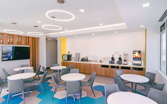 Microtel Inn & Suites By Wyndham Macedon