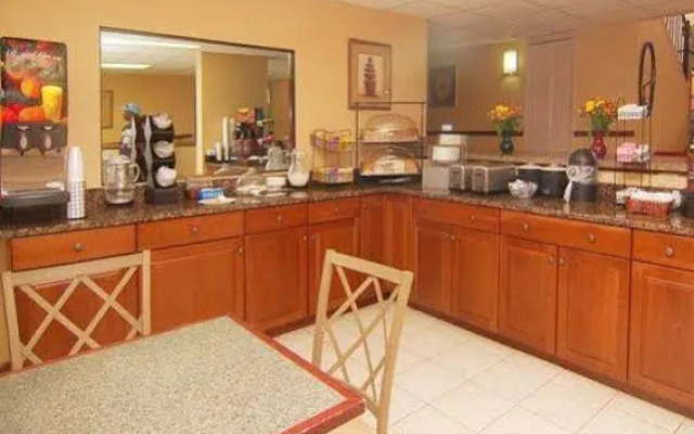 Comfort Inn And Suites