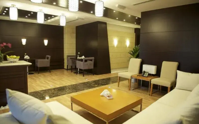 Grand Belle Vue Hotel 