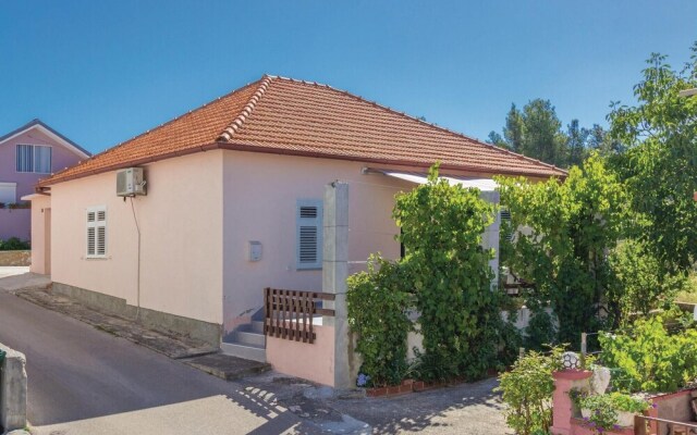 Awesome Home in Zadar With 2 Bedrooms and Wifi